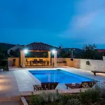 Amelia Apartamento